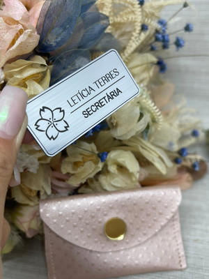 Crachá personalizado com imã + mini bag