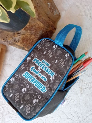 Estojo maletinha personalizado (denise fernandes)