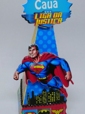Caixa piramide liga da justiça