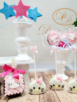 Hello kitty - modelagem em pasta americana