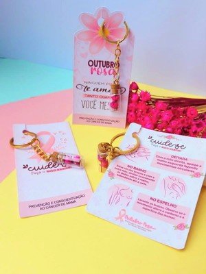 Card com chaveirinho com florzinha- outubro rosa