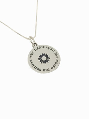 Pingente sol com frase dedicação corrente 45cm prata 925