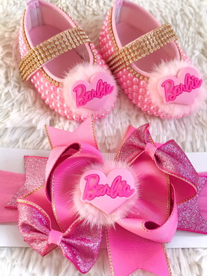Sapatinho de pérolas barbie com laço