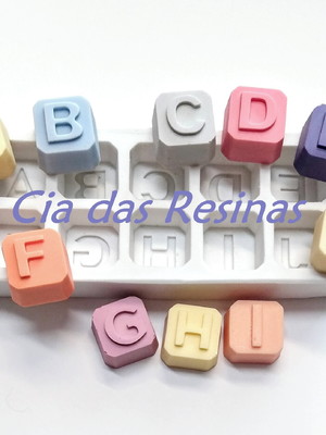 Molde forma de silicone de cubos com letras - a escolher