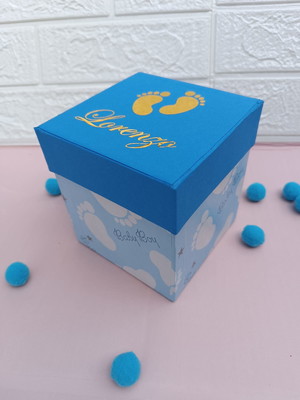 Caixa cartonada bebê personalizada