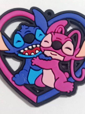 Pingente stitch e angel coração emborrachado