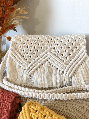 Clutch bela - bolsa em macramê