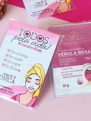 Card com máscara facial- outubro rosa