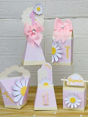 Kit 30 personalizados margarida