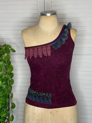 Blusa feminina em malha tiedye uva estilo boho