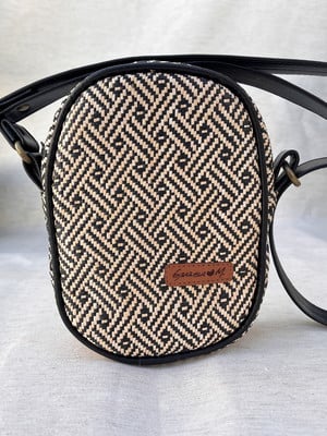 Mini shoulder bag étnica, partiu balada!?