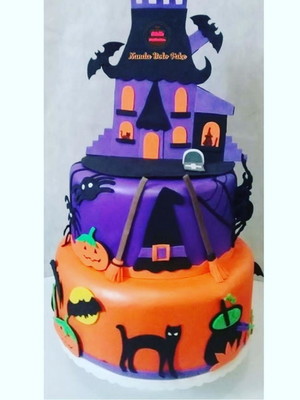 Bolo fake halloween