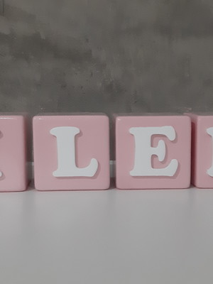 Cubo com nome milena
