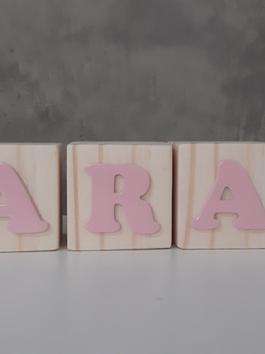 Cubo com nome madeira pinus