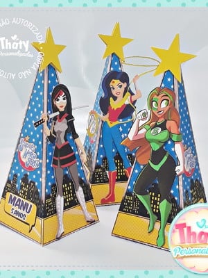 Caixa pirâmide super hero girls