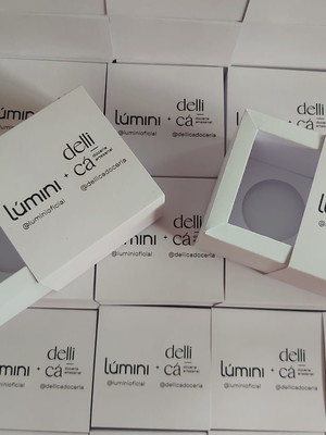 Caixa estruturada personalizada para 1 doce