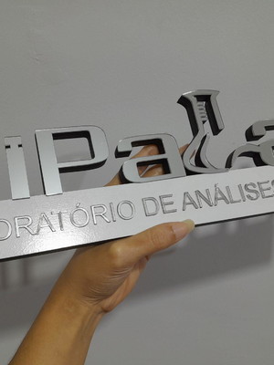 Placa decorativa personalizada