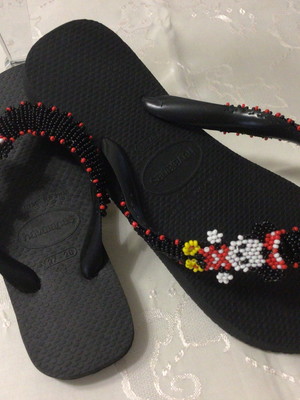 Chinelo decorada da minie