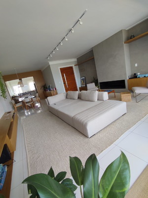 Tapete artesanal favos em chenille e sisal 4,00 x 5,00 m