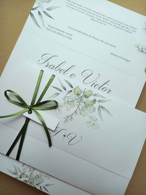 Convite de casamento com fita de cetim - folhagem verde