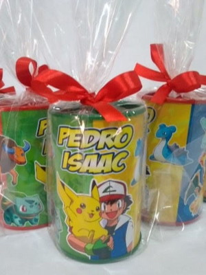 Kit cofrinhos + chaveiro pokémon 95 unidades