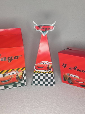 Caixinhas personalizadas kit com 50 unidades