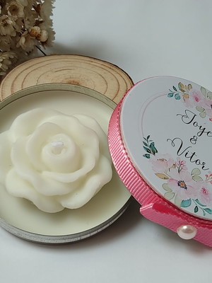 Velas aromáticas na latinha para lembrancinhas
