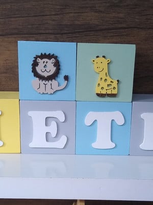 Kit com 7 cubos em mdf decorativos tema safari 7×7