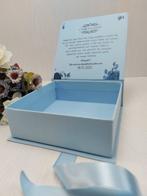 Caixa 15x15x5 personalizada com plaquinha cartonagem