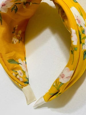 Tiara turbante estruturada em tecido estampado