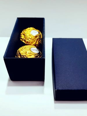 Caixa para 2 doces 8 x 4 x 4 cm azul enviamos montada