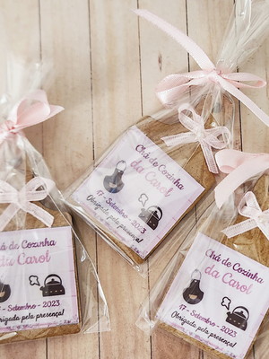 Lembrancinha chá de cozinha | utensílios mini tábua com imã