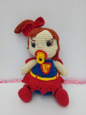 Boneca amigurumi supergirl baby