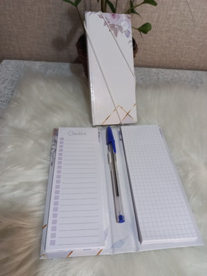 Caderneta com check list e caneta