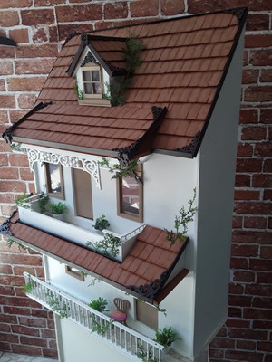 Casa de bonecas decorada