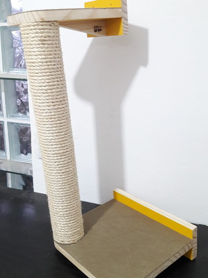 Arranhador para gato - escalador-tubular c/ revestimento