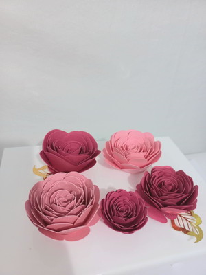 Kit 05 flores em papel rose gold