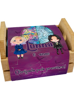 Kit caixote gravado e cinta personalizada - wandinha