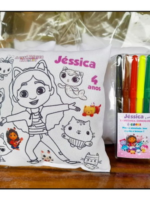 Almofada a casa mágica da gabby para colorir