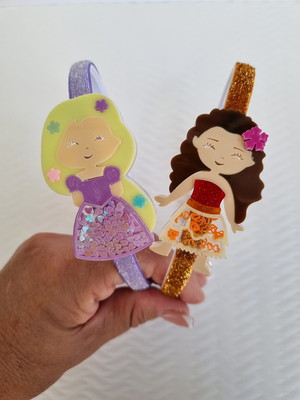 Kit com 2 tiaras com aplique - princesas