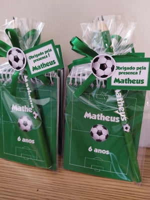 Kit bloquinho com lápis lembrancinha futebol