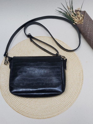 Bolsa tiracolo sintética