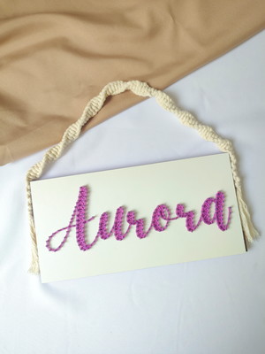 Porta maternidade aurora - string art com macrame
