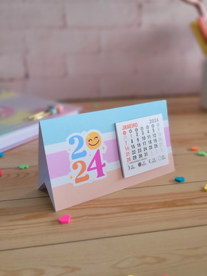 Calendário de mesa 2024
