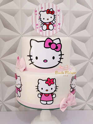 Bolo fake em eva hello kitty