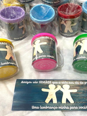 Canecas de acrílico amigos