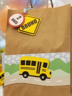 Combo 20 caixa acrílica + 30 sacolas - ônibus