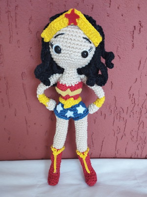 Mulher maravilha amigurumi