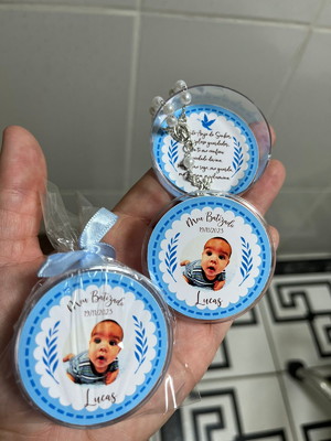Latinha com mini terço, batizado, batismo, lembrancinha