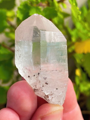 Quartzo lemúria (cristal lemuriano)